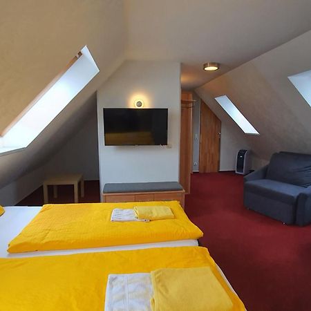 Hotel/Restaurant Balkan Земмерда Екстер'єр фото