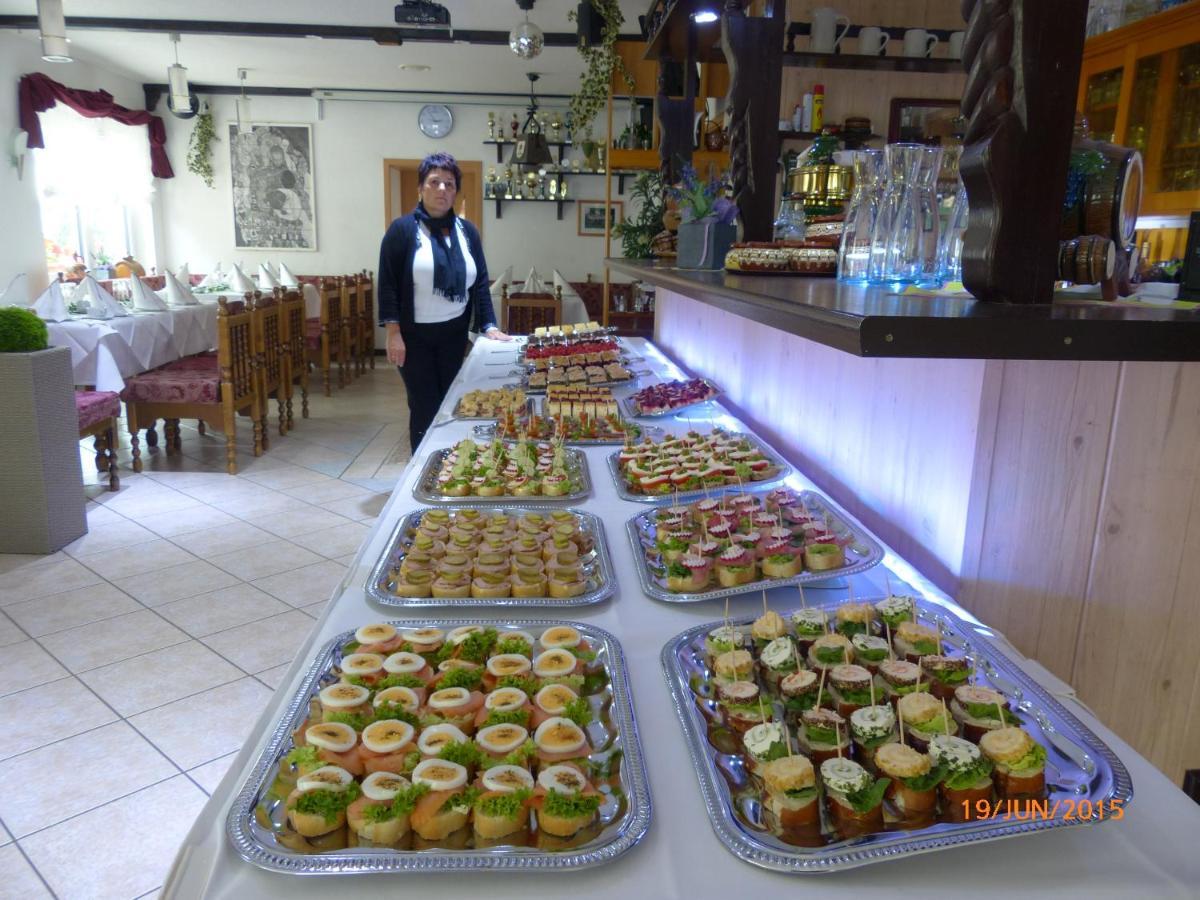 Hotel/Restaurant Balkan Земмерда Екстер'єр фото