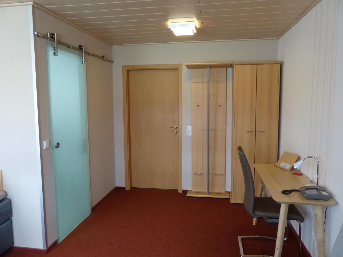 Hotel/Restaurant Balkan Земмерда Екстер'єр фото